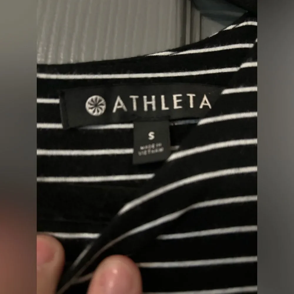 Athleta Black White Stripe Lenzing Modal Twist Back Midi Dress Sz S